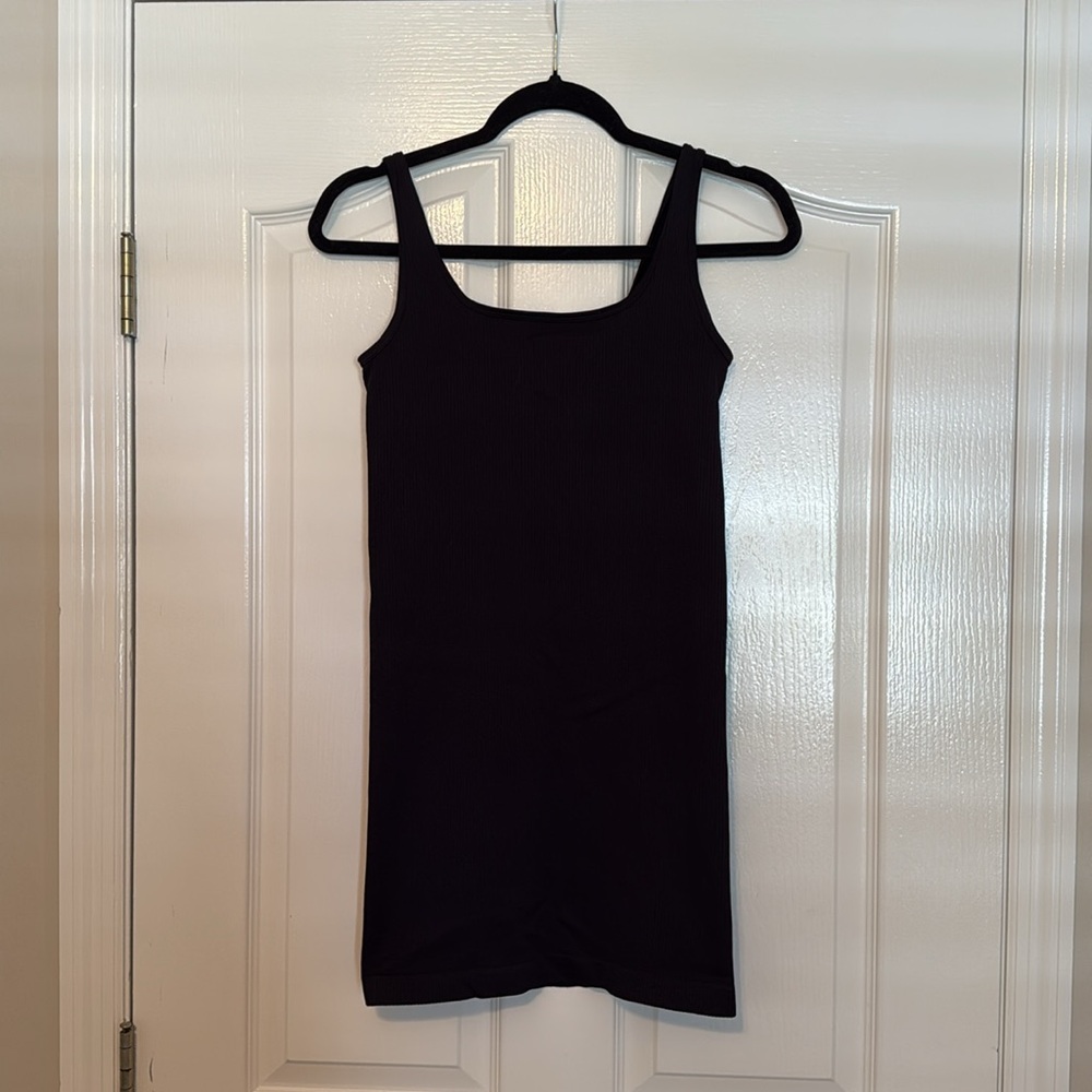 Black Ribbed Scoop Neck Bodycon Mini Dress (Size M) - Picture 4 of 6